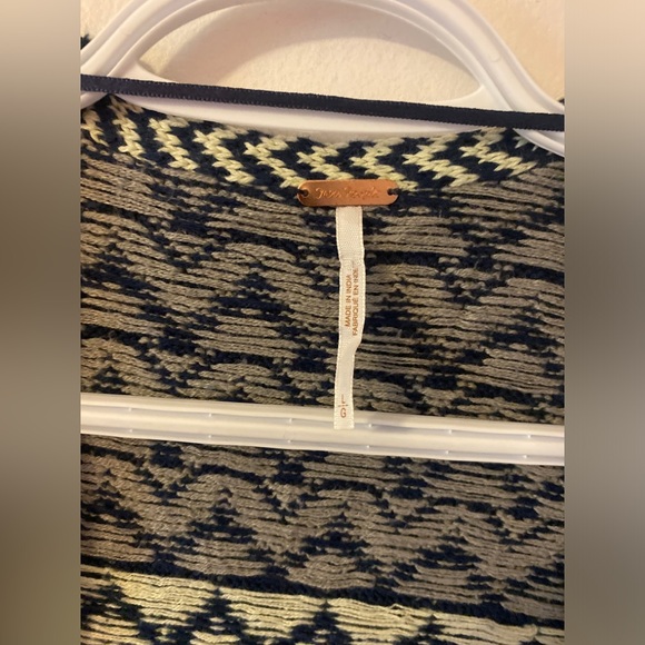 FREE PEOPLE WOMEN'S BLUE SKIES Maxi Cardigan Vest Large - Picture 3 of 8